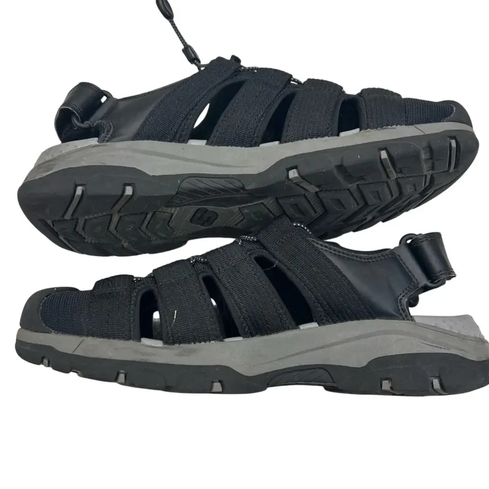 Skechers Men's Relaxed Fit Luxe Foam Black Athletic Shoes